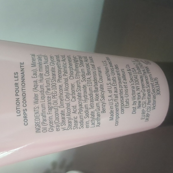New Victoria Secret Coconut Body Lotion X2 - Picture 3 of 4